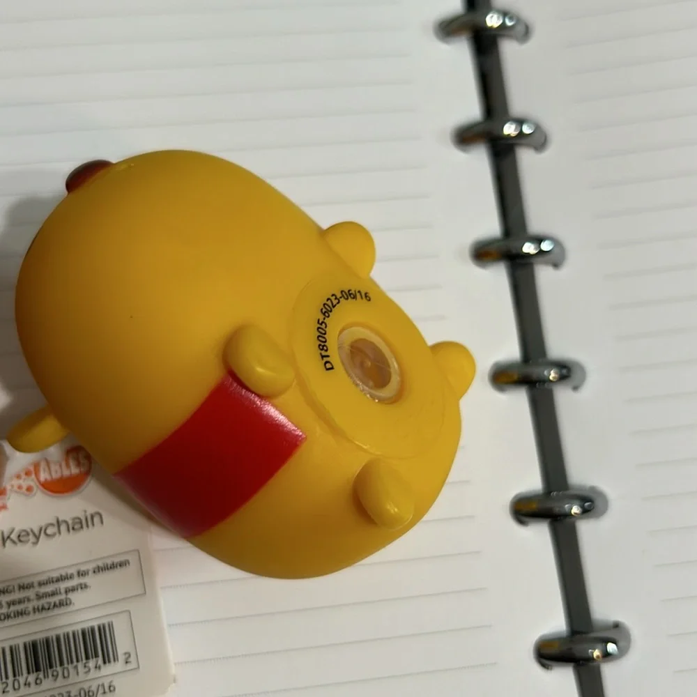 Disney Tsum Tsum - Winnie‎ the Pooh Squeezable Scent Keychain NWT Collectible
